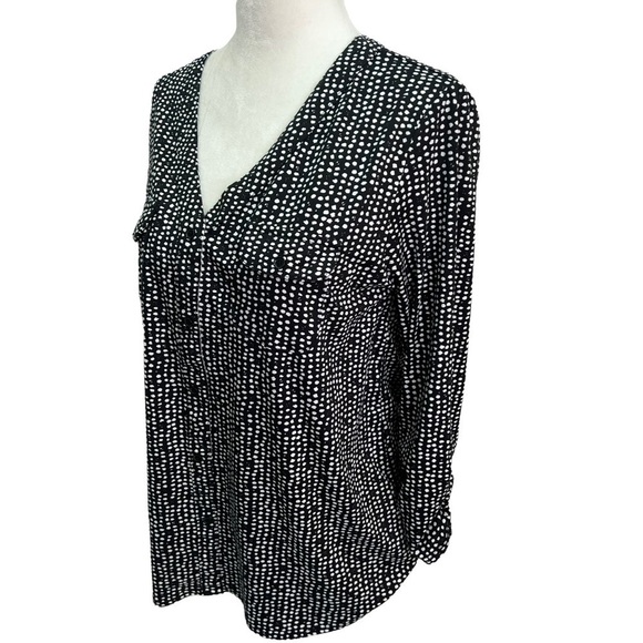 VERVE Ami🖤Black Dot Collarless V-Neck Blouse Top Size M - Picture 3 of 8